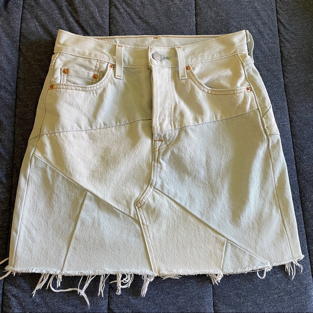 Levi’s Big E Denim Patchwork Skirt EUC Size 26